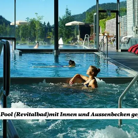 C2 Albmatte-fewo , Hallenbad Aussenbecken Massagen Nebenan Apartment *