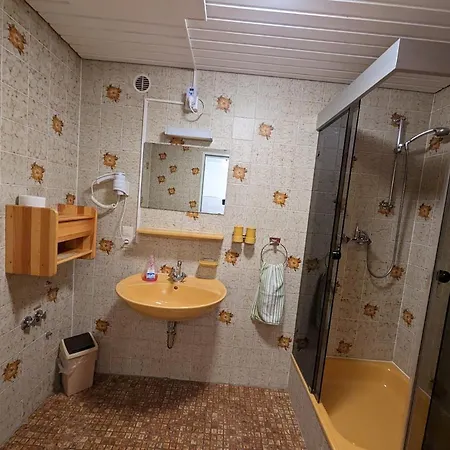 Apartment C2 Albmatte-fewo , Hallenbad Aussenbecken Massagen Nebenan *